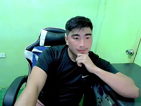 Hunkfireman 现场XXX聊天