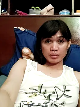 QueenSoreal Adlı Modelin Canlı XXX Sohbeti