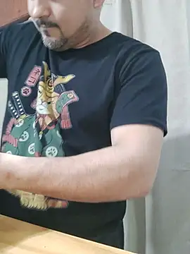 Bradd_32's Live XXX Chat