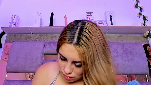 Natasha-Adams Live XXX-chat