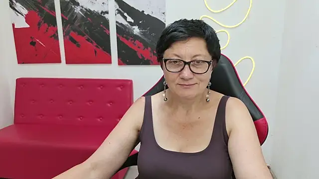 دردشة EmilyL0ve الجنسية المباشرة