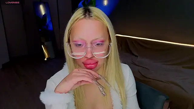 צ'אט XXX בשידור חי של Luna_Beverly
