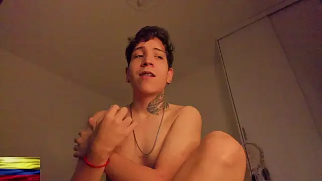Michael_v77 Live XXX Chat