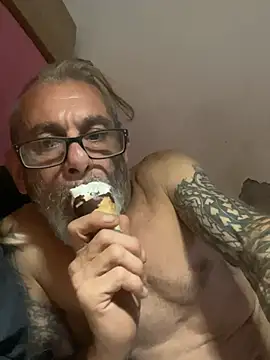 Czat XXX na żywo – crisfootlicker