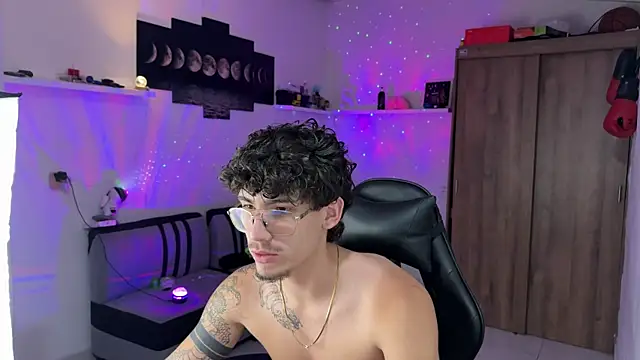 Živý XXX chat Kisan_Smith