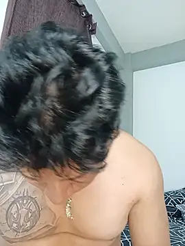 Czat XXX na żywo – LucyCherry69