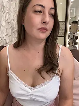 AnnaBri's Live XXX Chat