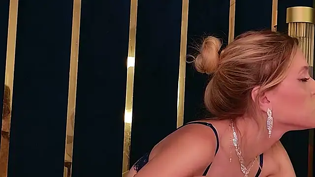 Beckie_White: απευθείας συνομιλία ΧΧΧ