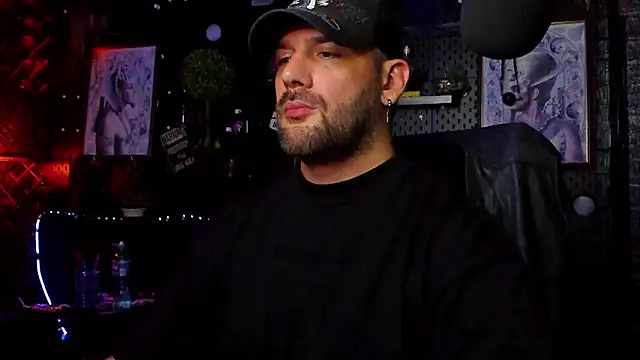 Онлайн чат XXX LexHardy