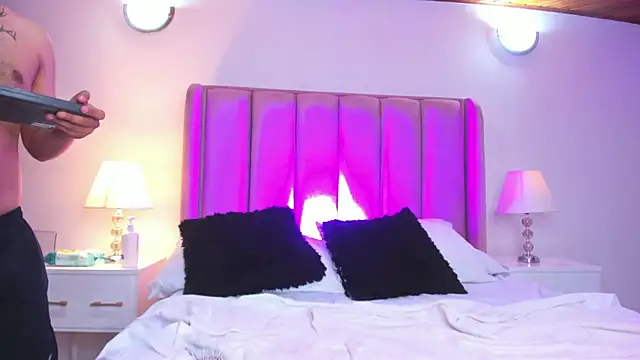 Chat XXX ao vivo de Alex_and_Mia_