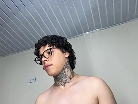 Domenick_Myls' Live XXX Chat