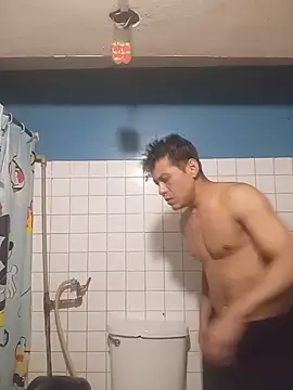 BuiltHotline Webcamshow