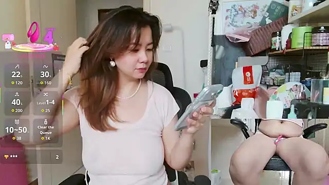 sallycui's Live XXX Chat