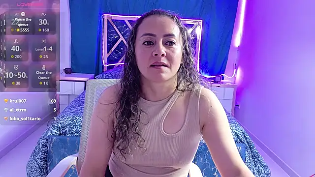 Cristalsexy25 Adlı Modelin Canlı XXX Sohbeti