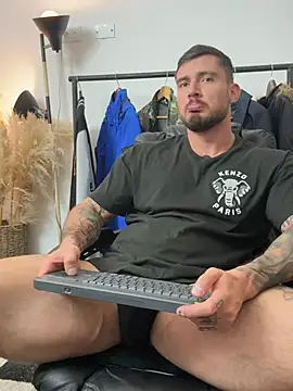 Chat XXX Live DimitriSullivan_