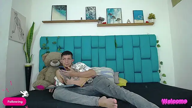 Genin23cm XXX чат на живо