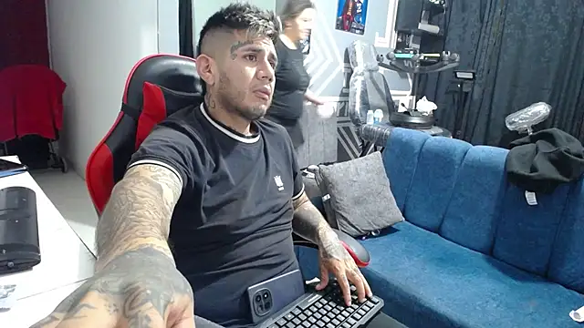 Show de allison_maxtattoo_ na webcam