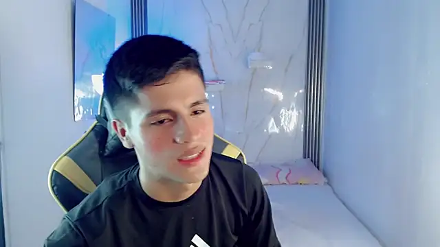 XXX chat uživo modela Ascii_one