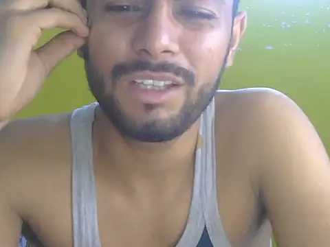 Chat +18 de Stubborndesiboy ao vivo