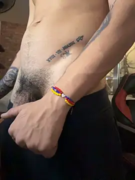 AlphaMasterXxxn Live XXX chat