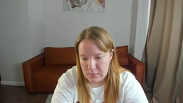 Sophia_Millery Chat XXX in diretta