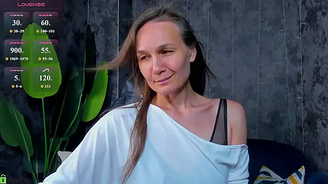 צ'אט XXX בשידור חי של Lillian_White
