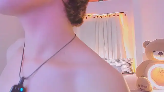 צ'אט XXX בשידור חי של Sweet_Allan
