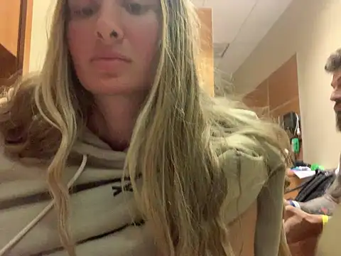 XXX chat uživo modela TheFitFreak