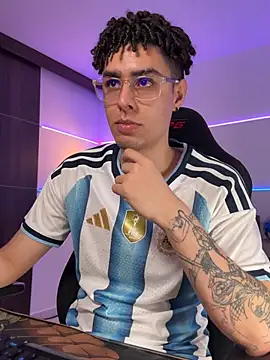 bigryann23 Live XXX Chat
