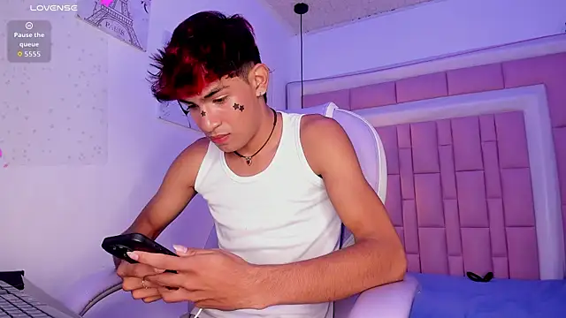 Czat XXX na żywo – cherub_