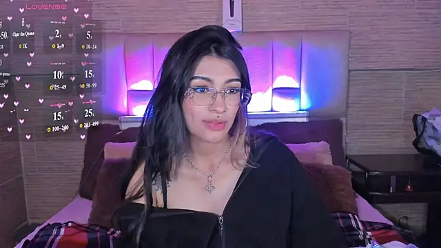 Czat XXX na żywo – mia_devine_