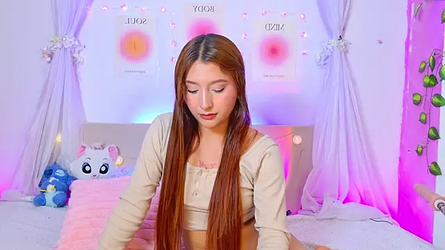 GabbieCarter20's Live XXX Chat