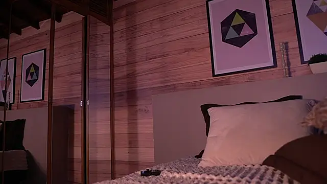 XXX chat uživo modela IzzyWild