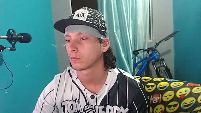 Chat +18 de MrKingsaintx ao vivo