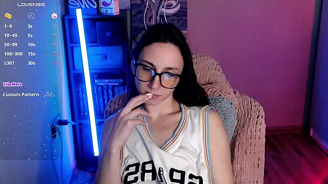 Chatroom XXX en direct de JaneRoger