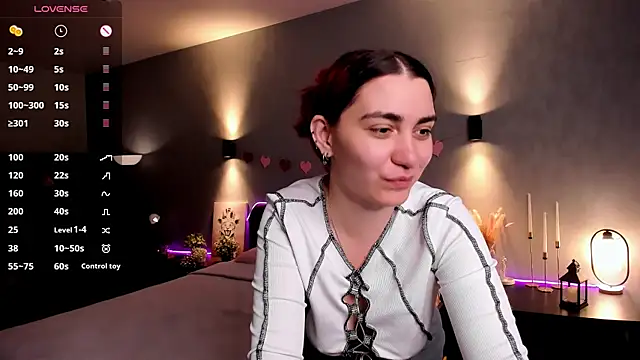 hannacheekss_ Chat XXX in diretta