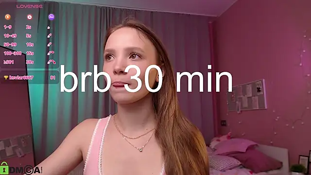 Chat +18 de Adria_Arjona ao vivo