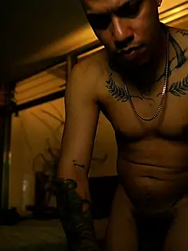 AlphaMasterXxx live XXX chat
