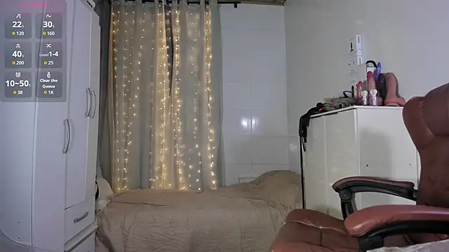 Chica_hot_dirty: απευθείας συνομιλία ΧΧΧ