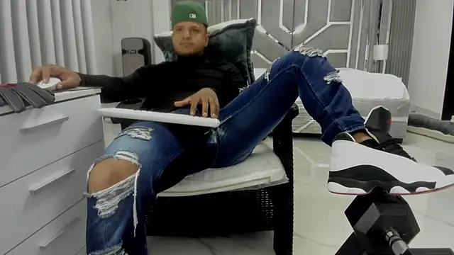 Chat XXX ao vivo de master_leather