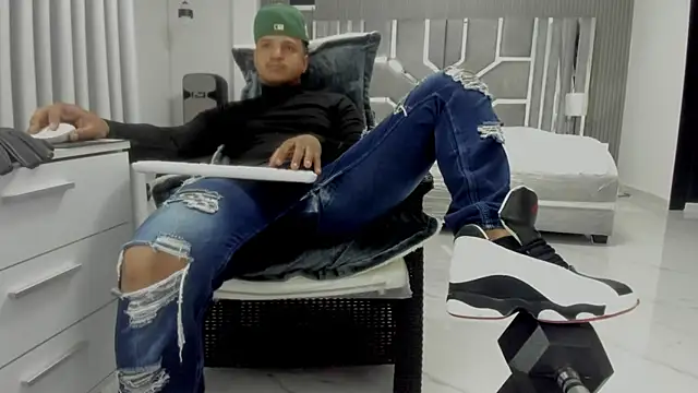 Онлайн чат XXX master_leather