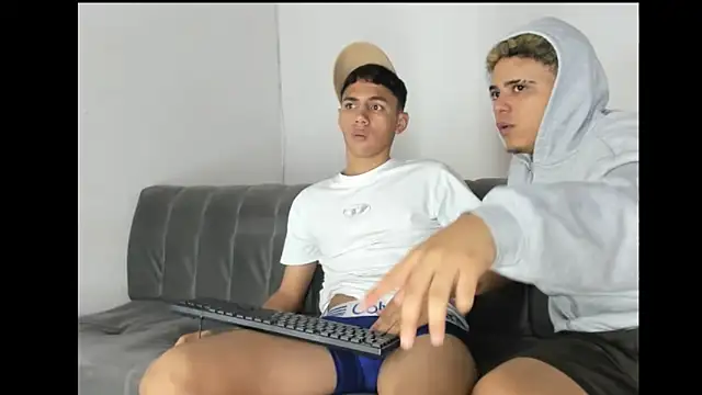 Charlie_Scorpion's Live XXX Chat