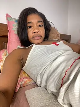_yisela_'s Live XXX Chat