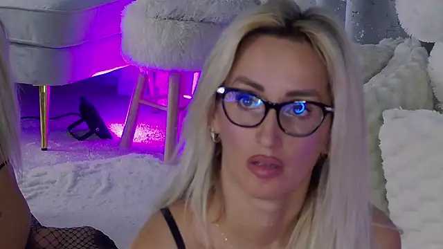 IsabelleEthan Live XXX-Chat