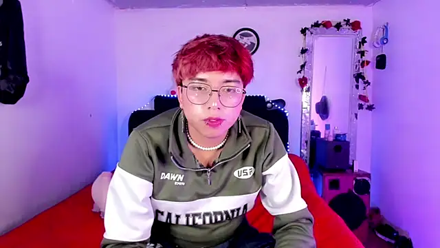 XXX chat uživo modela AnggelONfiree