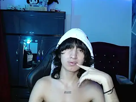 Živý XXX chat littlextreme