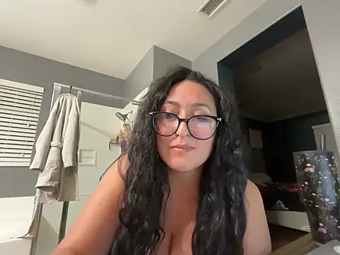 צ'אט XXX ב שידור חי של Goddessxxrosexx