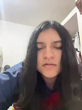 petitelatino webcam show
