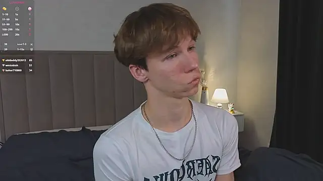 XXX chat uživo modela cuMte_boy