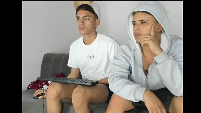 Charlie_Scorpion's Live XXX Chat